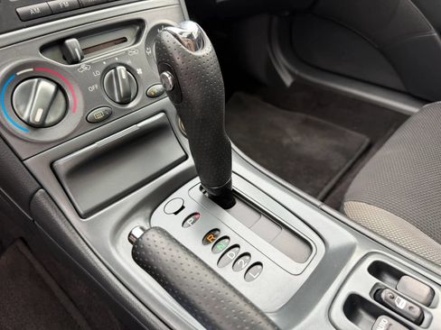 Used 2003 Toyota Celica GT FWD image 24