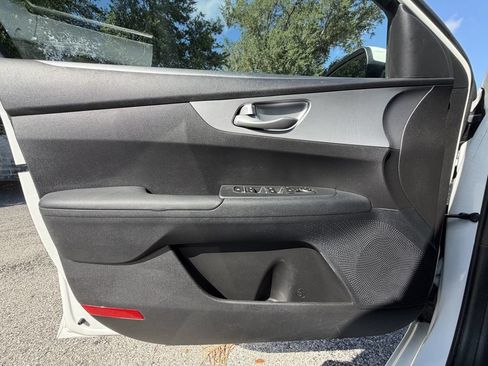 Certified 2023 Kia Forte LXS FWD image 20
