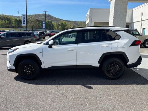 Used 2023 Toyota RAV4 XLE FWD image 24
