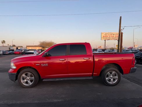 Used 2017 RAM 1500 Classic SLT image 4