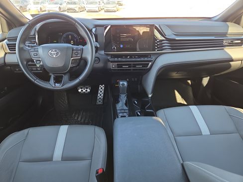 Certified 2025 Toyota Camry SE image 19