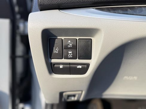 Used 2019 Acura TLX image 29