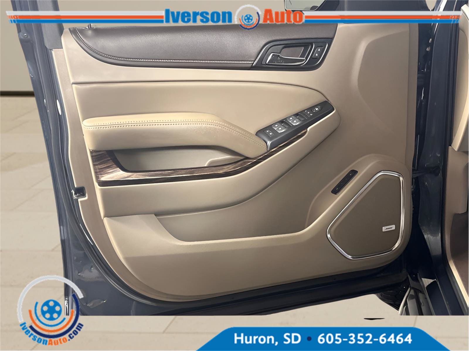 Used 2019 GMC Yukon XL SLT w/ Open Road Package AWD/4WD image 19