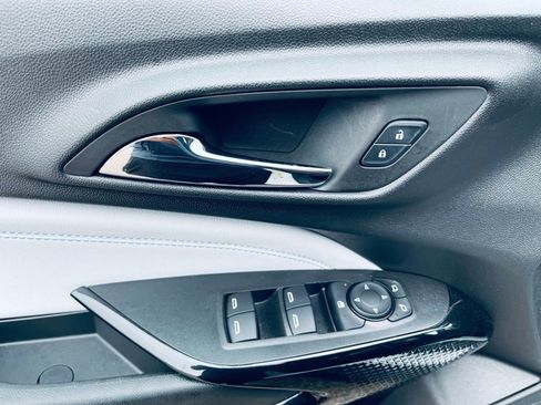 Used 2024 Chevrolet Trax LT w/ Driver Confidence Package image 13