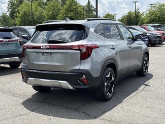 Used 2024 Kia Seltos EX FWD video 2