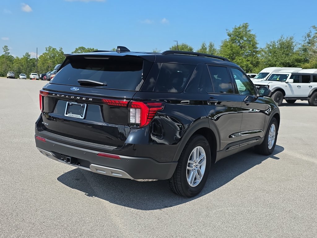 New 2026 Ford Explorer Active w/ Active Comfort Package RWD image 7