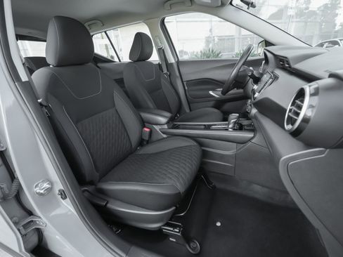 Used 2022 Nissan Kicks SV image 40