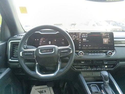 Used 2024 GMC Canyon Elevation w/ Convenience Package image 28