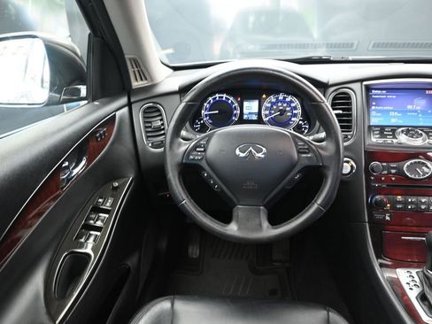 Used 2017 INFINITI QX50 AWD w/ Premium Plus Package image 29