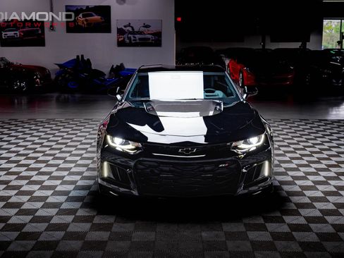 Used 2022 Chevrolet Camaro ZL1 RWD image 59