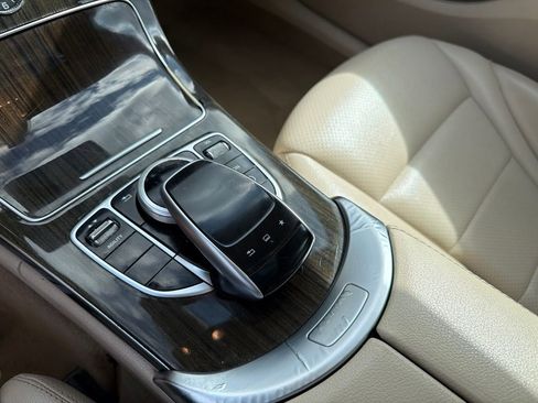 Used 2015 Mercedes-Benz C 300 4MATIC Sedan image 28