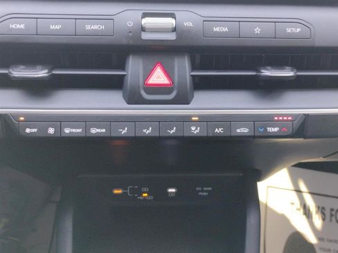 Used 2025 Kia K4 FWD image 24
