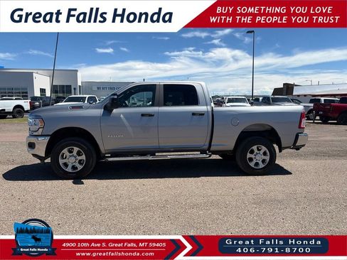 Used 2024 RAM 2500 Big Horn w/ Bed Utility Group AWD/4WD image 4
