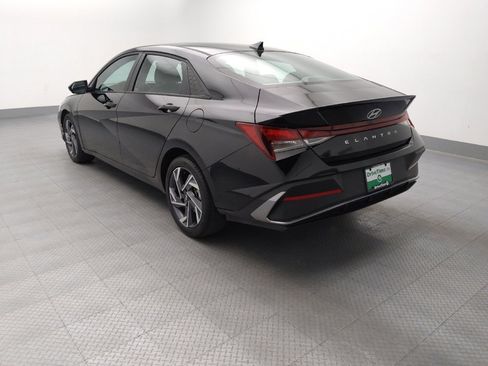Used 2025 Hyundai Elantra Sport FWD image 5