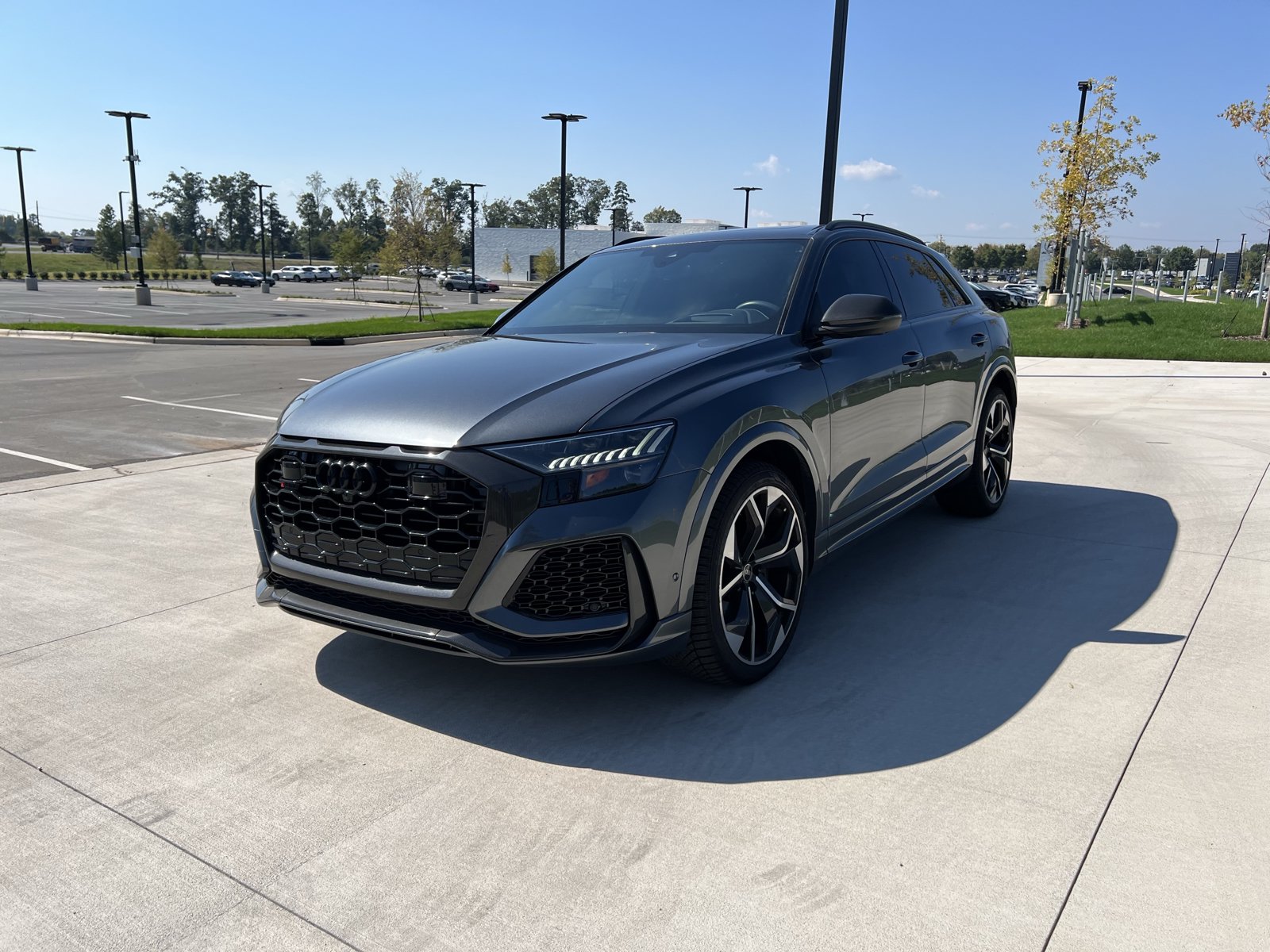Used 2024 Audi RS Q8 AWD/4WD image 4