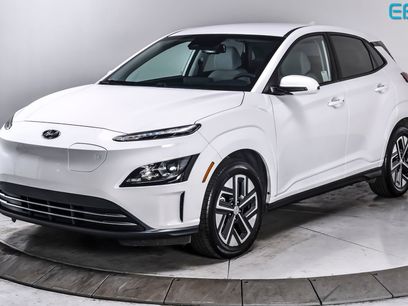 Used 2023 Hyundai Kona SE w/ Cargo Package