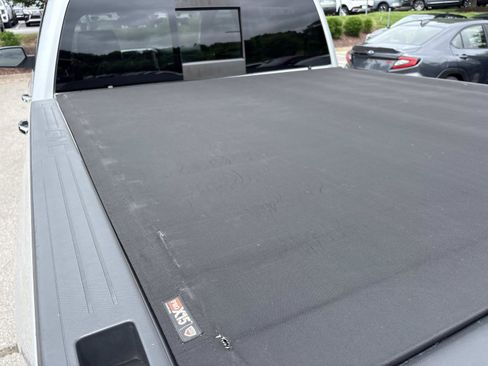 Used 2018 GMC Sierra 1500 SLT AWD/4WD image 33