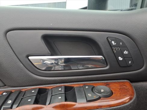 Used 2014 GMC Sierra 2500 SLT w/ SLT Convenience Package image 15