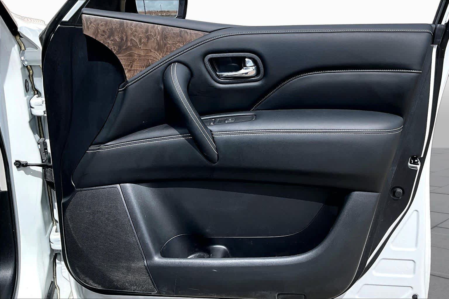 Used 2021 INFINITI QX80 Premium Select w/ Cargo Package RWD image 23