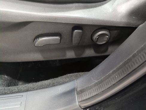 Used 2020 Subaru Forester Premium AWD/4WD image 16