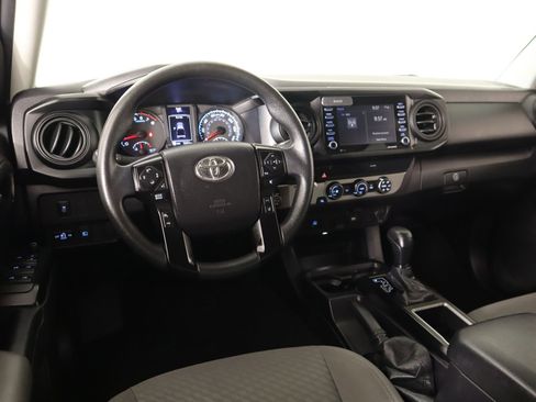 Used 2022 Toyota Tacoma SR w/ SR Convenience Package image 2