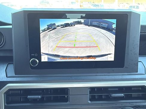 Used 2025 Toyota Tacoma SR image 22