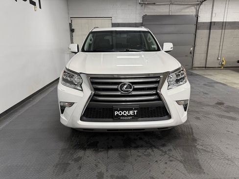 Used 2018 Lexus GX 460 image 3