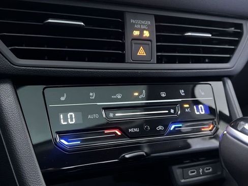 New 2026 Volkswagen Jetta SEL image 19