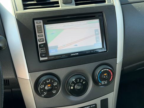 Used 2010 Toyota Corolla S image 16