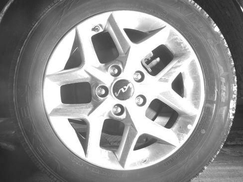 Used 2025 Kia Soul LX w/ LX Technology Package FWD image 19