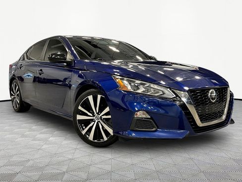 Used 2019 Nissan Altima 2.5 SR FWD image 3
