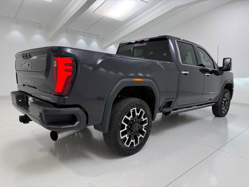 Used 2024 GMC Sierra 2500 Denali w/ Denali Reserve Package image 8