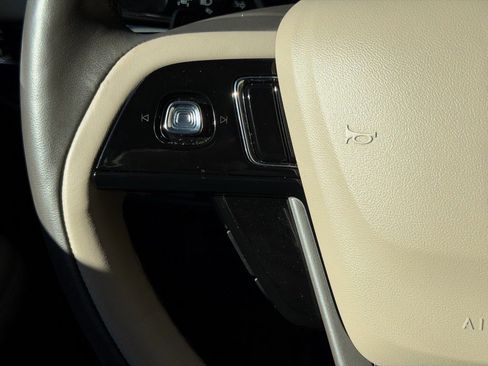 Used 2022 Lincoln Corsair Reserve w/ Elements Package image 27