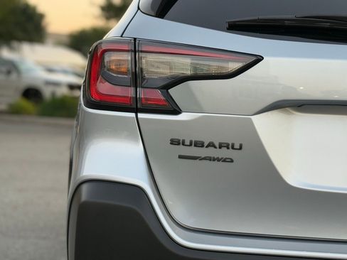 Used 2024 Subaru Outback Onyx Edition image 16