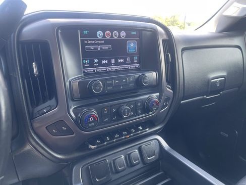 Used 2017 GMC Sierra 2500 SLT w/ All-Terrain HD Package AWD/4WD image 20