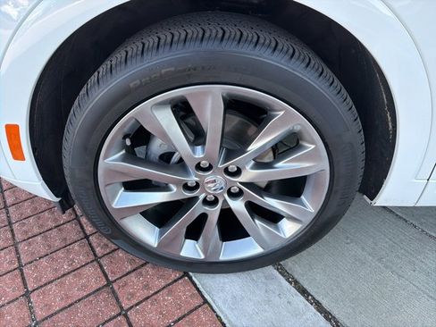 Used 2022 Buick Envision Avenir w/ Technology Package II image 6