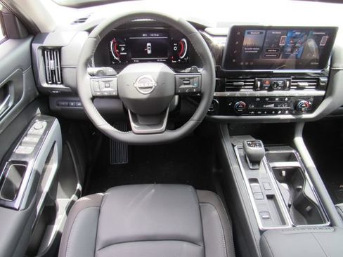 New 2026 Nissan Pathfinder SL FWD image 16