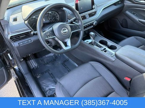 Used 2025 Nissan Altima 2.5 SV AWD/4WD image 12