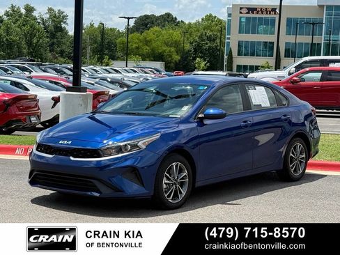 Certified 2024 Kia Forte LXS FWD image 3