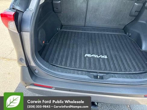 Used 2019 Toyota RAV4 Limited w/ Advanced Technology Package AWD/4WD image 30