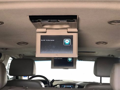 Used 2019 GMC Yukon XL SLT w/ Open Road Package image 18