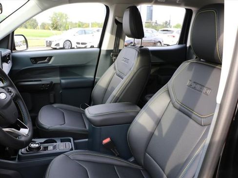 New 2025 Ford Maverick Lobo image 19