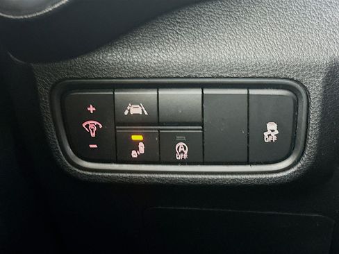 Used 2020 Kia Soul S FWD image 16