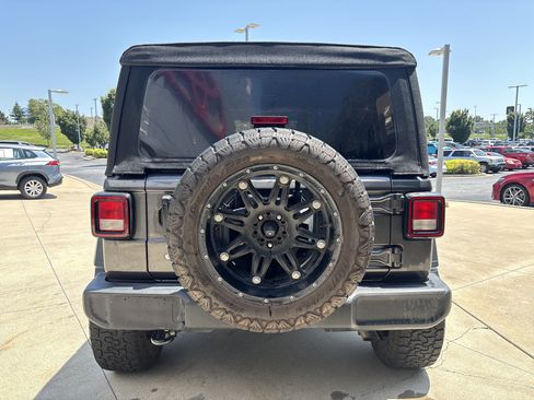 Used 2020 Jeep Wrangler Unlimited Sport S AWD/4WD image 8