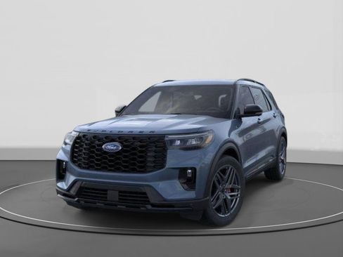 New 2026 Ford Explorer ST-Line w/ ST-Line Street Pack RWD image 2