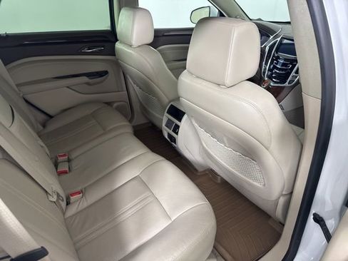 Used 2015 Cadillac SRX Luxury w/ Driver Awareness Package image 21