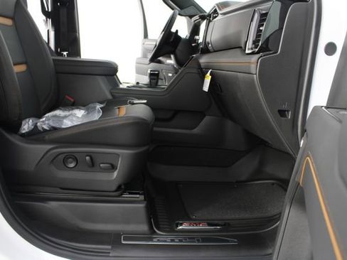 New 2026 GMC Sierra 1500 AT4 image 25