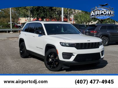 Used 2023 Jeep Grand Cherokee Altitude
