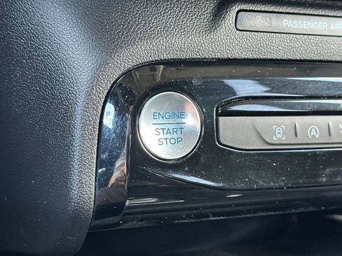 Used 2024 Ford Escape Active w/ Tech Pack #1 AWD/4WD image 23