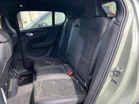 Used 2023 Volvo C40 P8 Recharge Plus AWD/4WD image 5